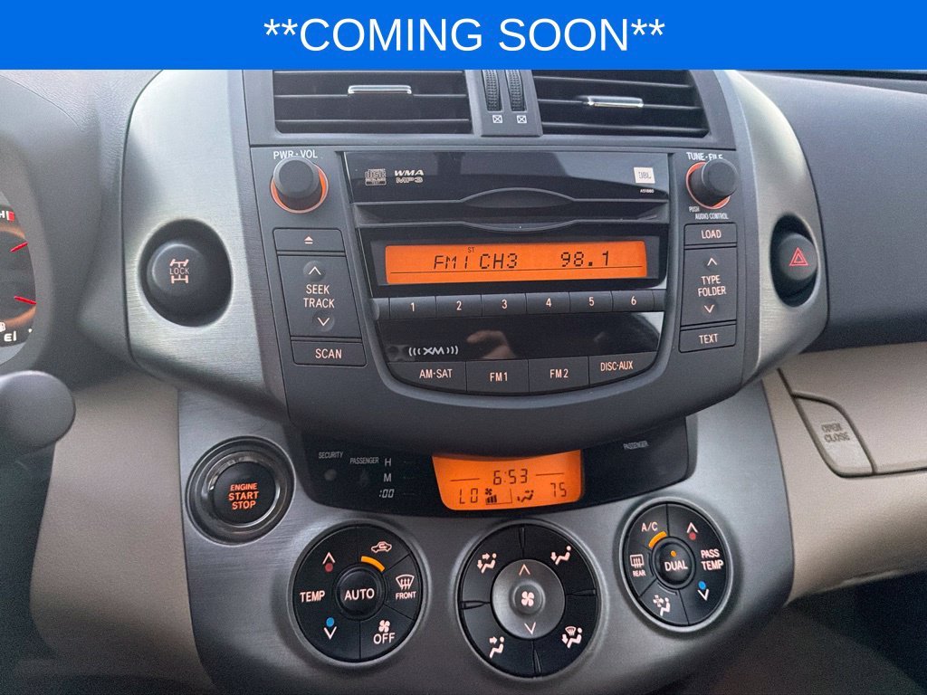 Used 2010  Toyota Limited image 15