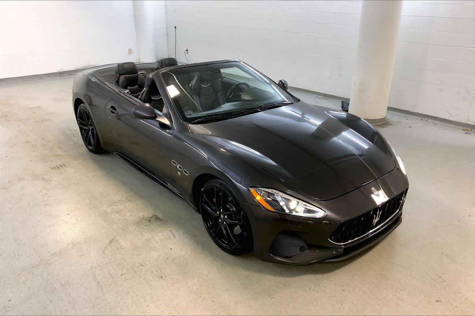 Used 2018 Grigio Granito Metallic Maserati Sport image 34