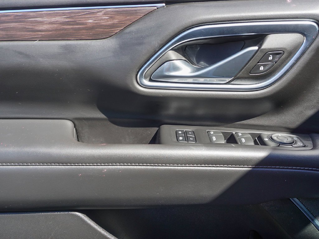 Used 2023 White Chevrolet LT image 18