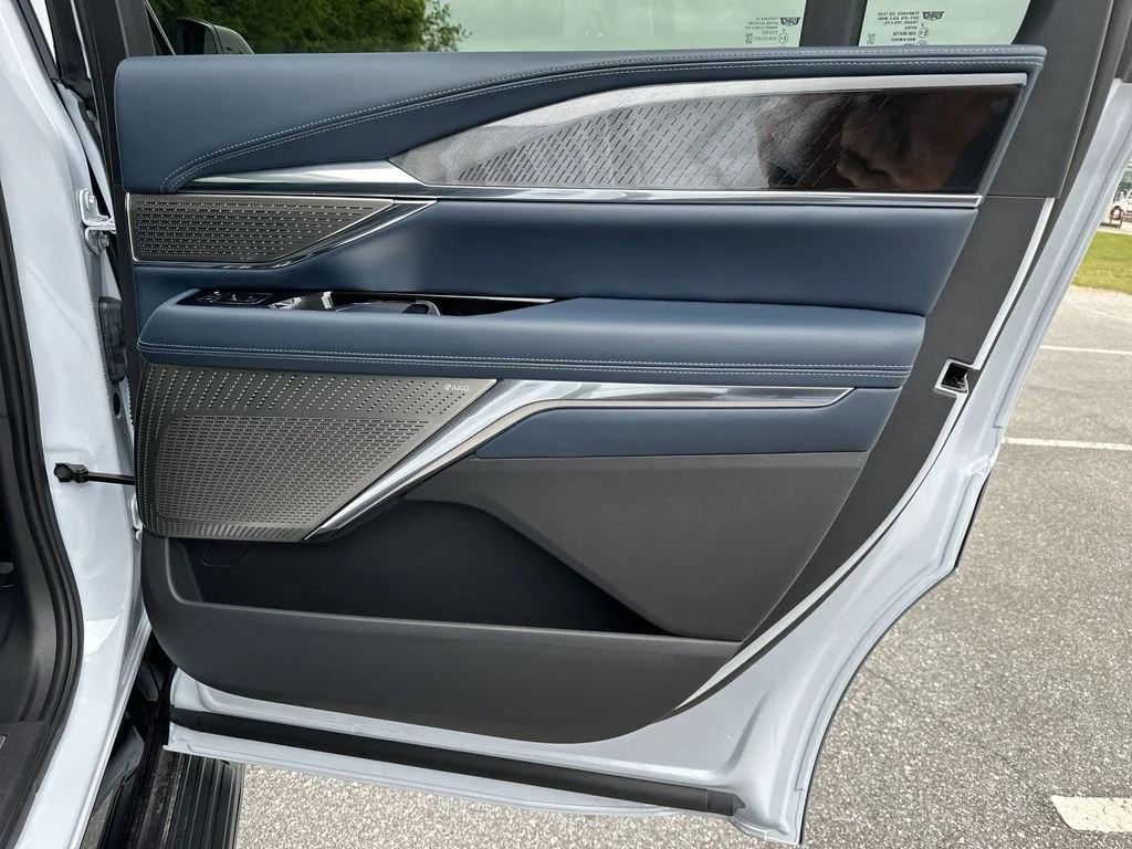 2026 Cadillac Escalade IQL Premium Sport - Photo 32