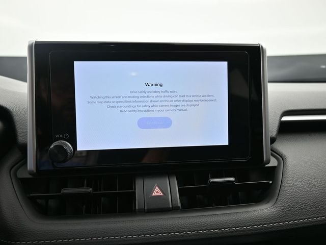 2023 Toyota RAV4 XLE - Photo 11