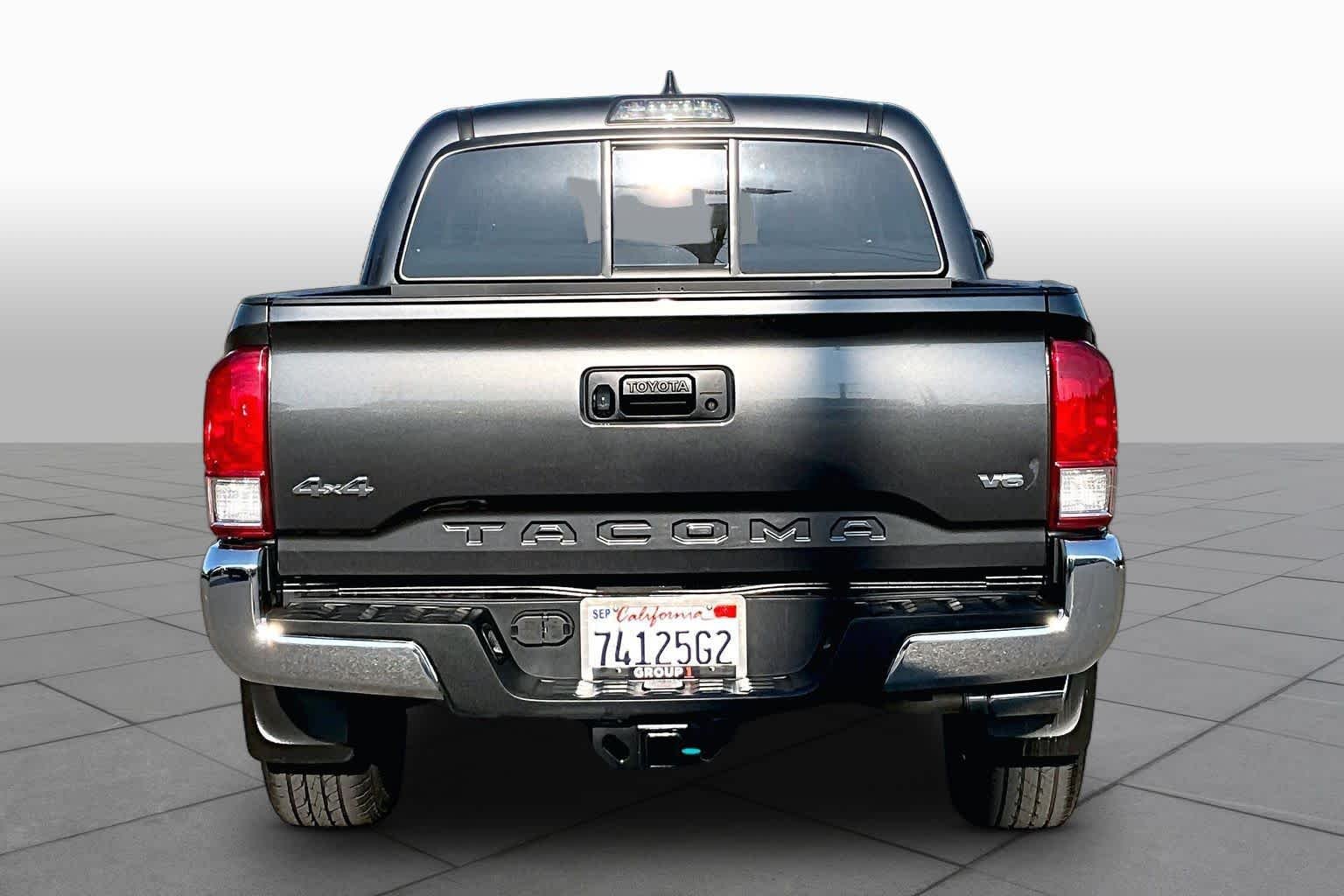 Used 2017 Magnetic Gray Metallic Toyota SR5 image 4