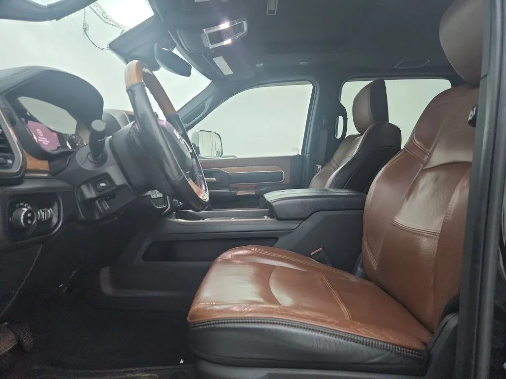 Used 2019 Black Ram Laramie Longhorn image 10