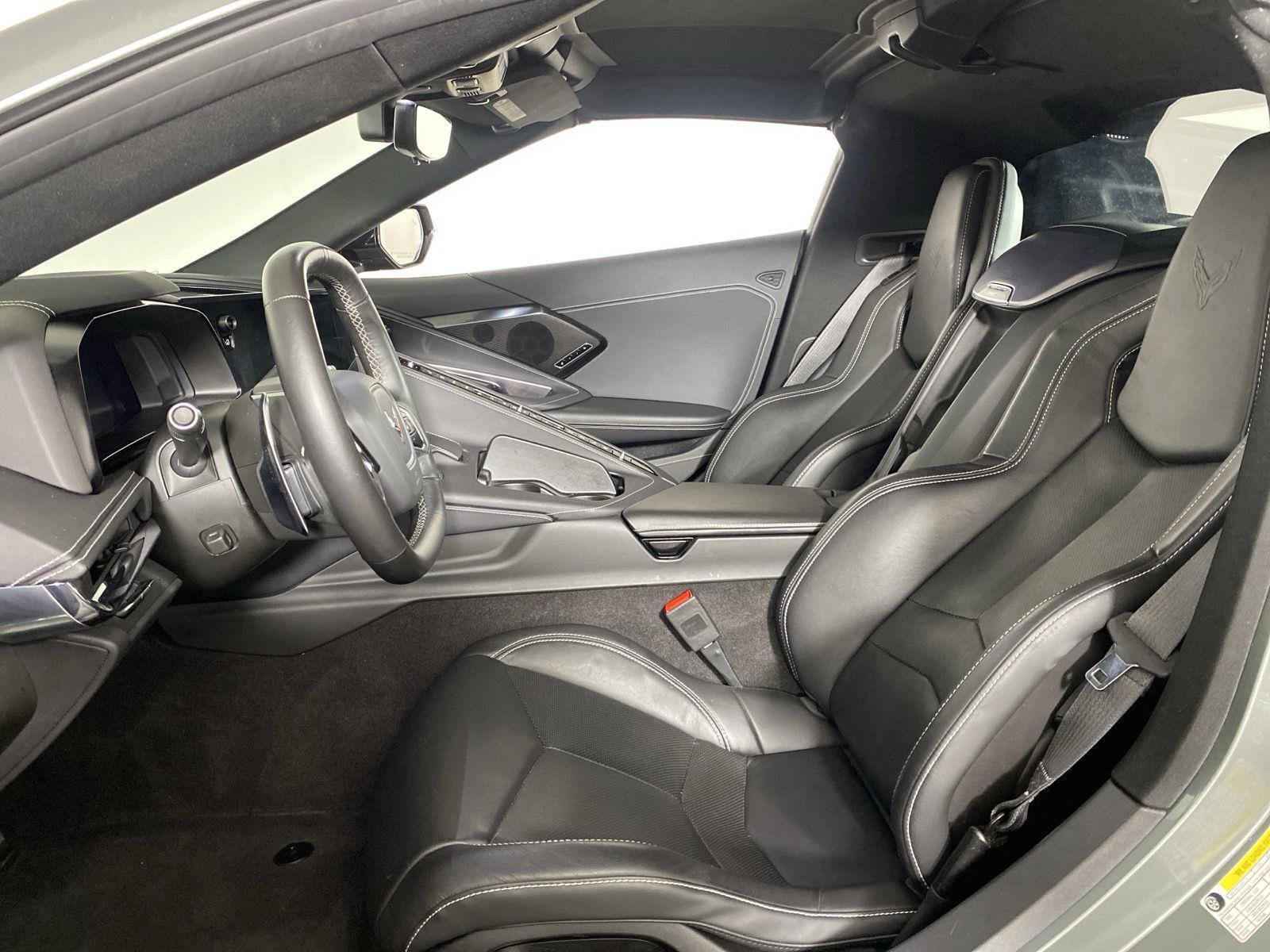 Used 2023 Hypersonic Gray Metallic Chevrolet 2LT image 11