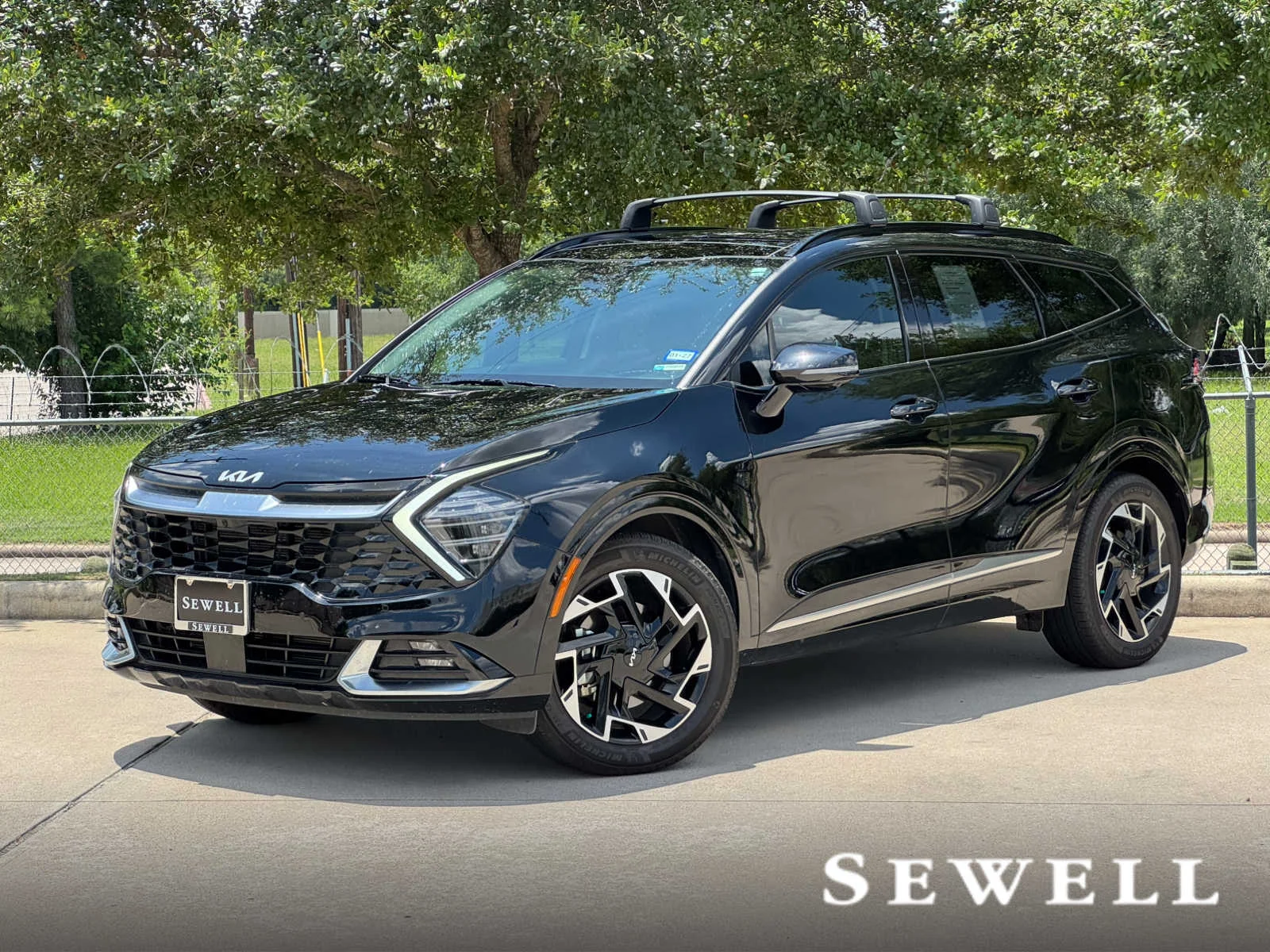 Used 2025 Ebony Black Kia SX-Prestige image 1