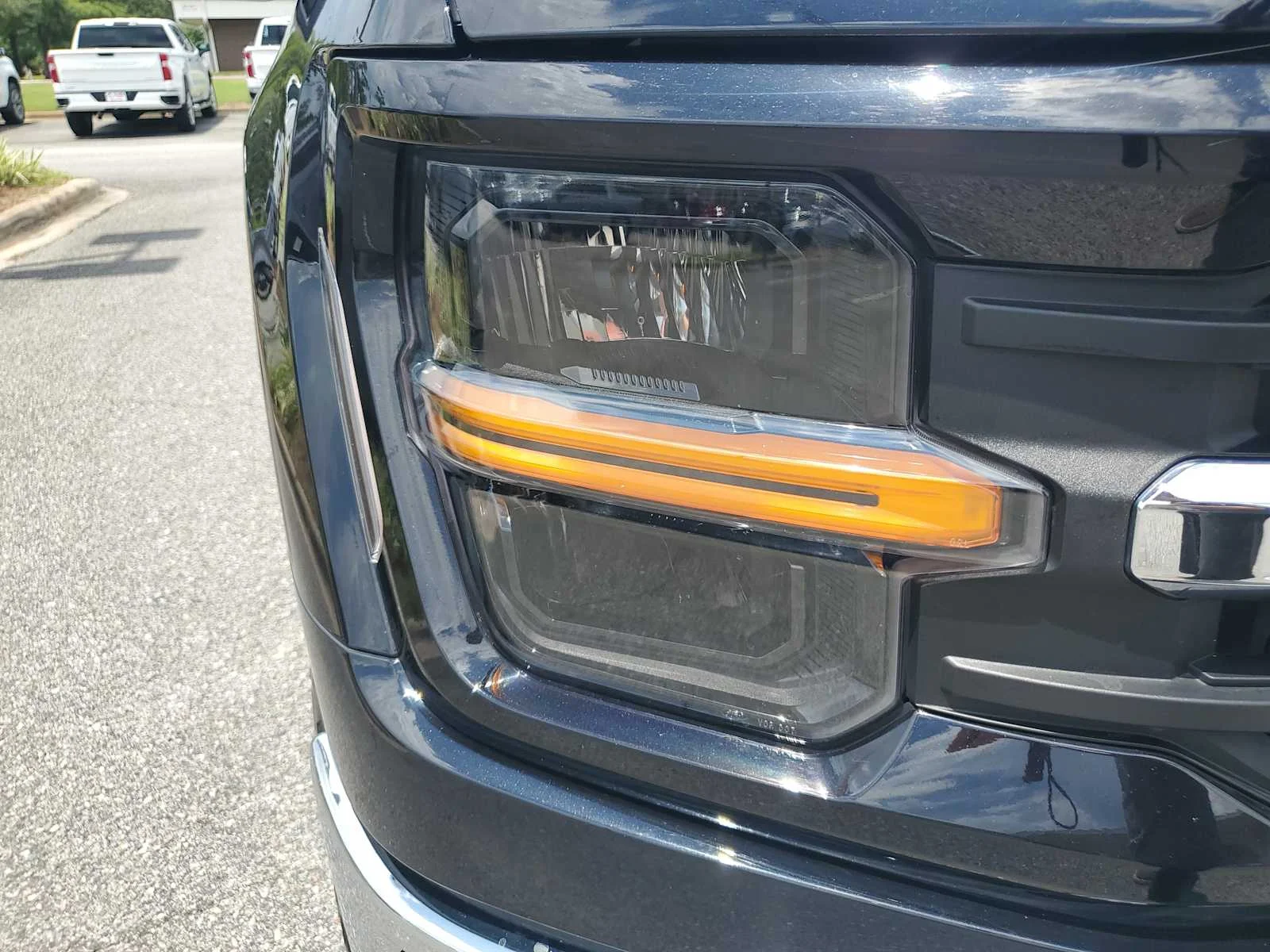 Used 2025 Black Ford XLT image 13