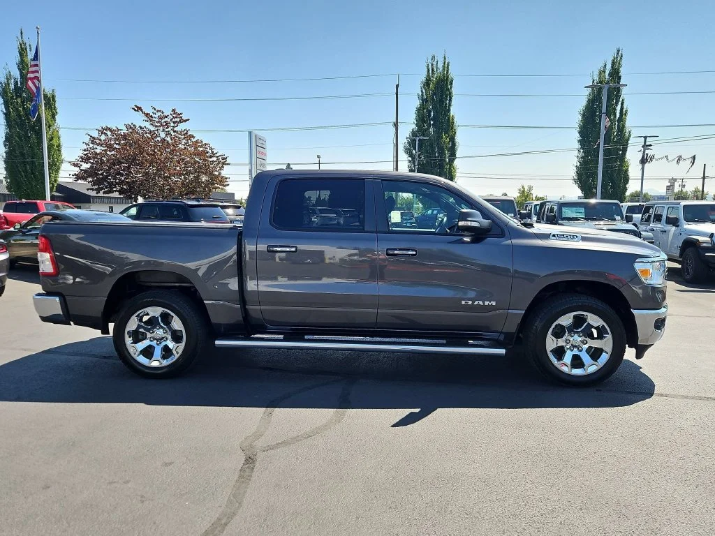 Used 2019 Granite Crystal Metallic Clearcoat Ram Big Horn/Lone Star image 7