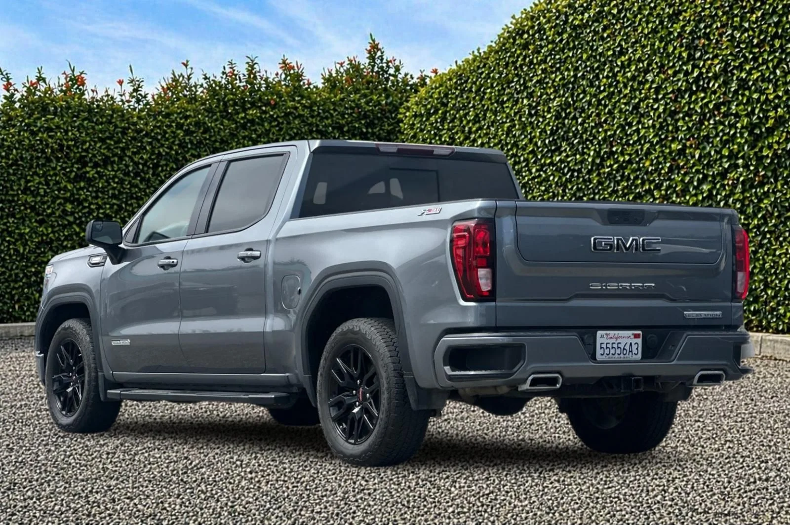 Used 2020 Gray GMC Elevation image 6