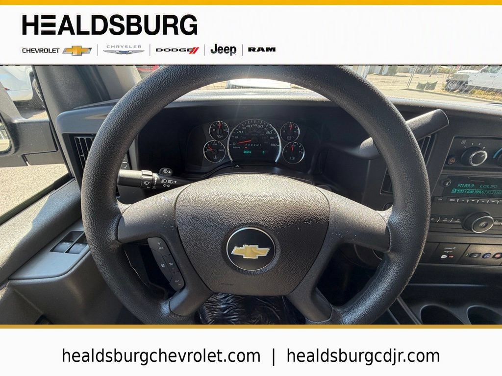2025 Chevrolet Express Passenger LT - Photo 18