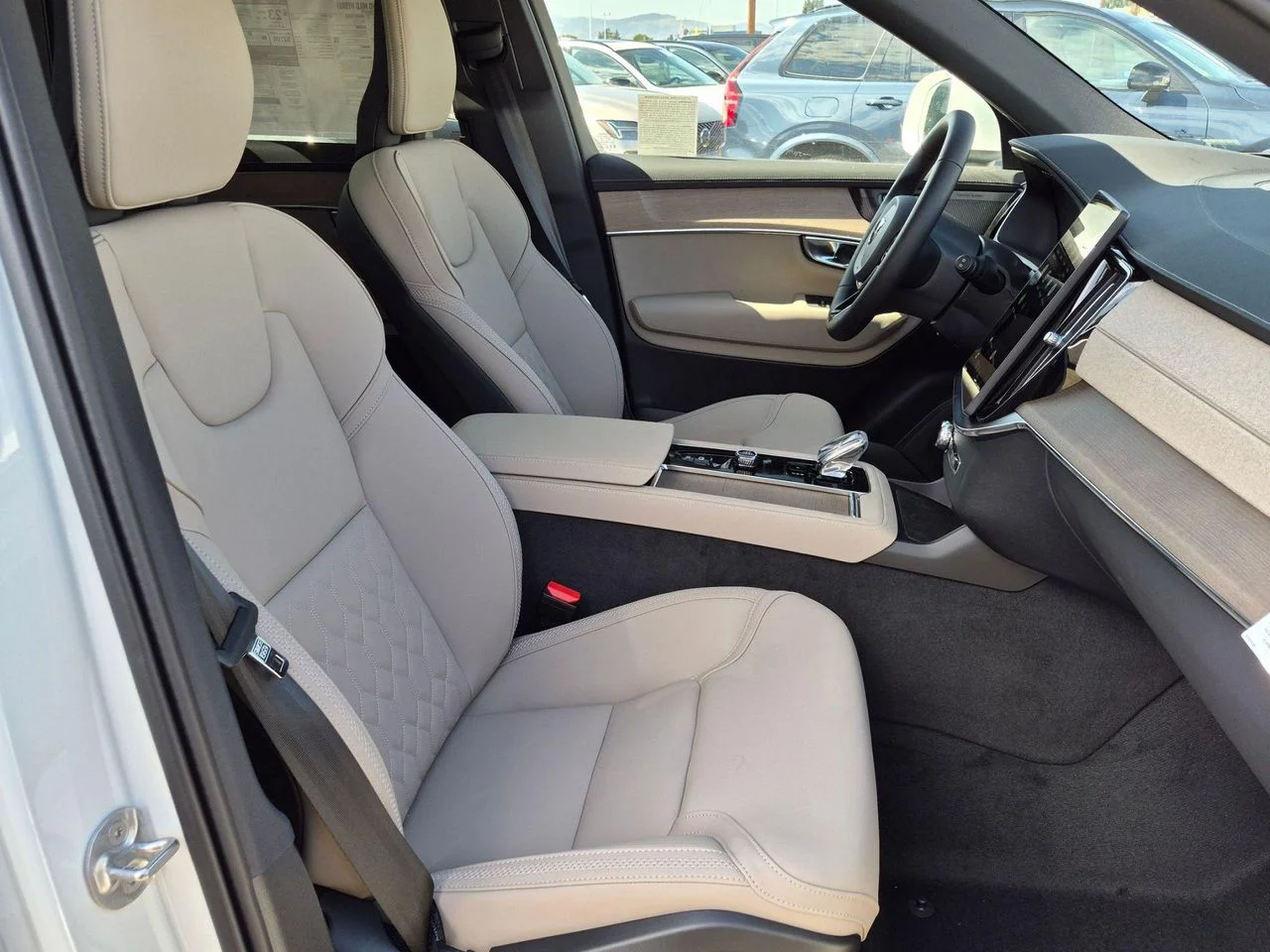 New 2026 Crystal White Volvo Plus image 14