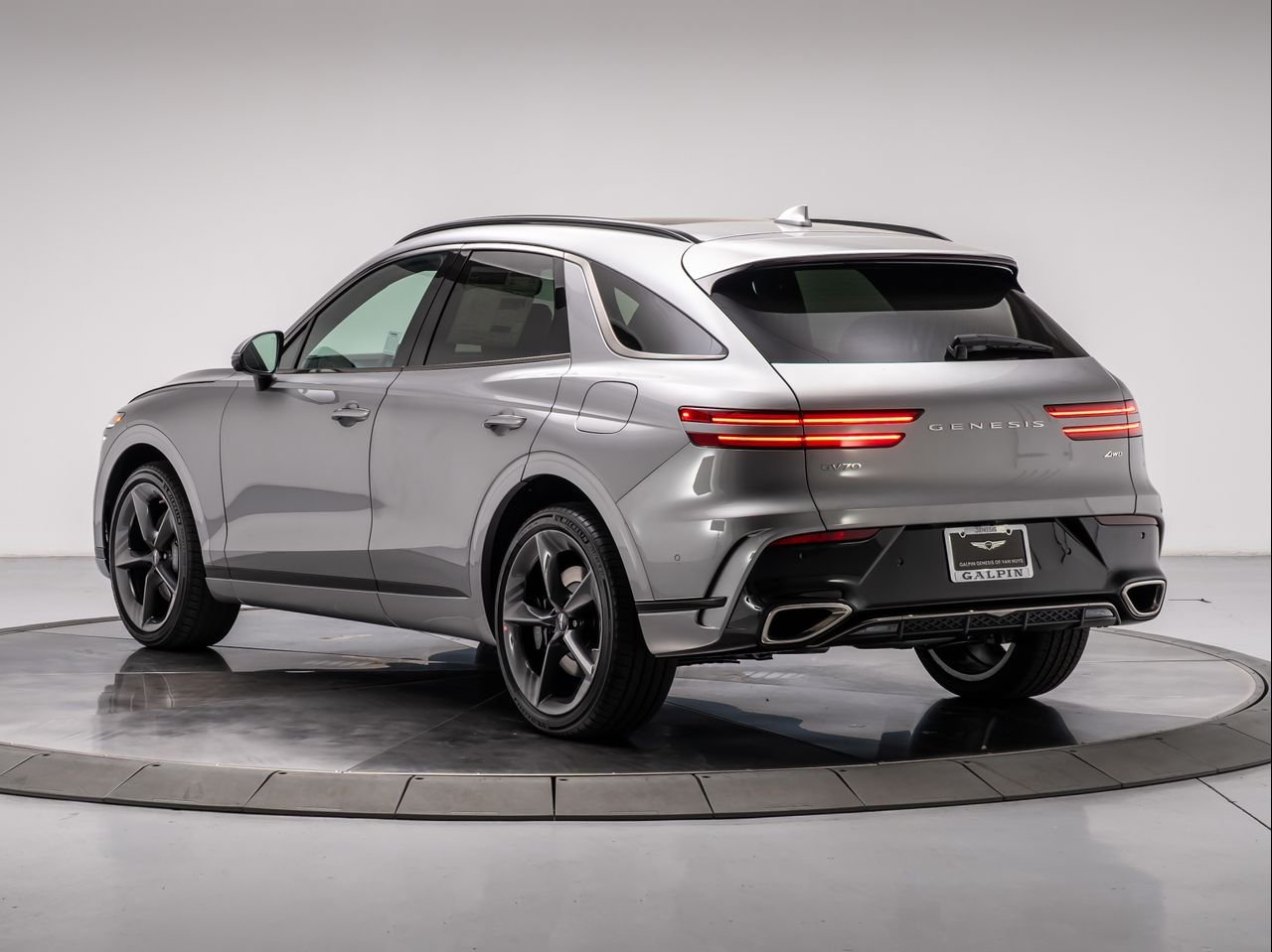 New 2026 Savile Silver Genesis 2.5T SPORT PRESTIGE image 3