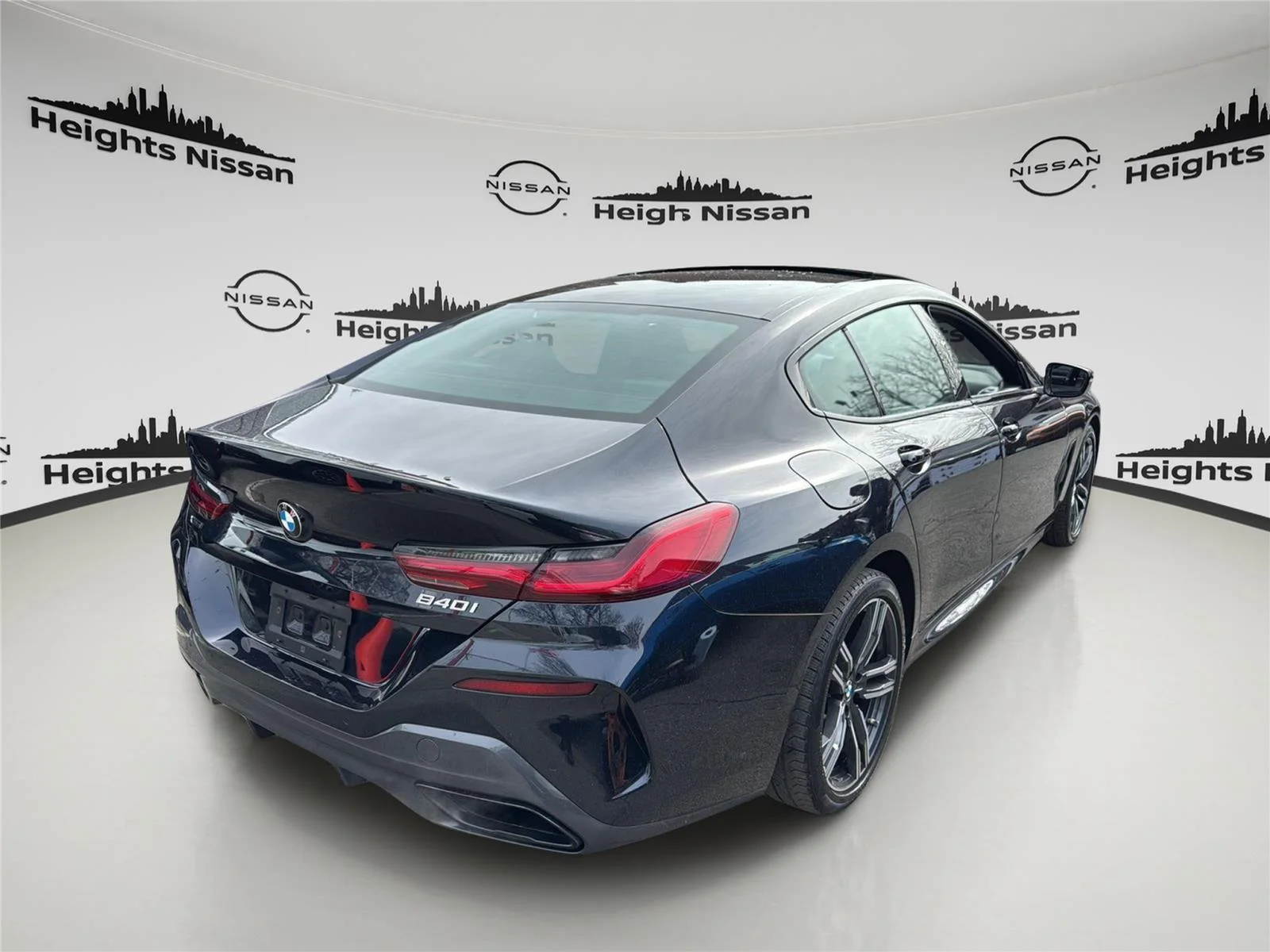 2023 BMW 8 Series 840i - Photo 4