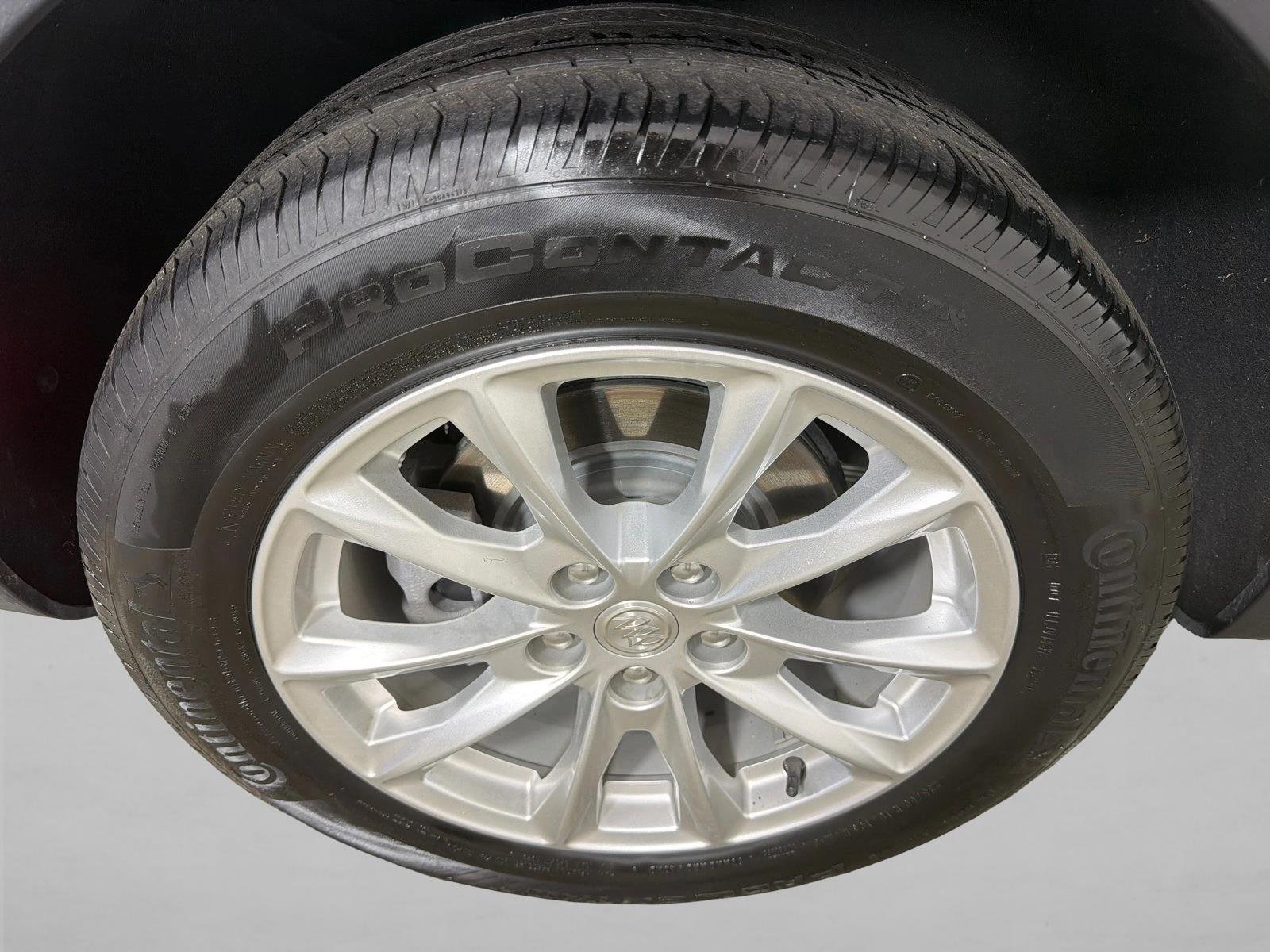 Used 2021 Summit White Buick Preferred image 17