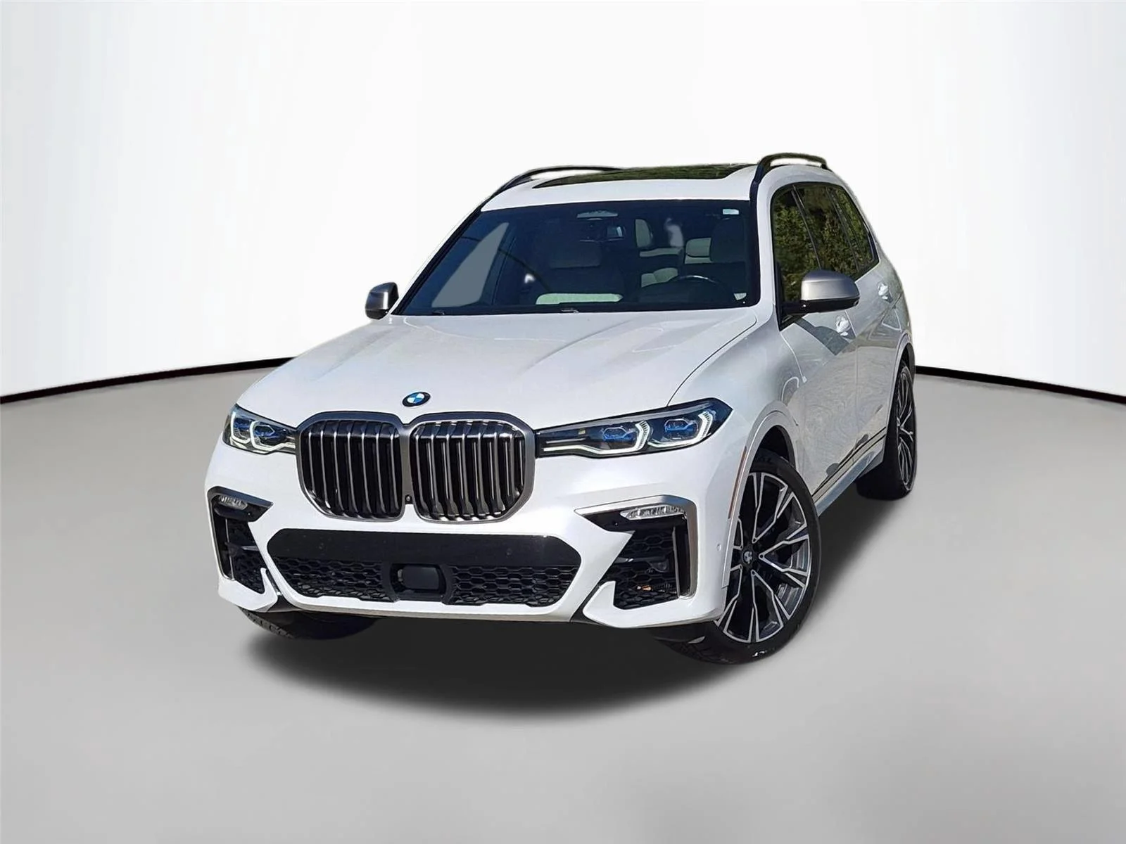 Used 2021 Mineral White Metallic BMW M50i image 1