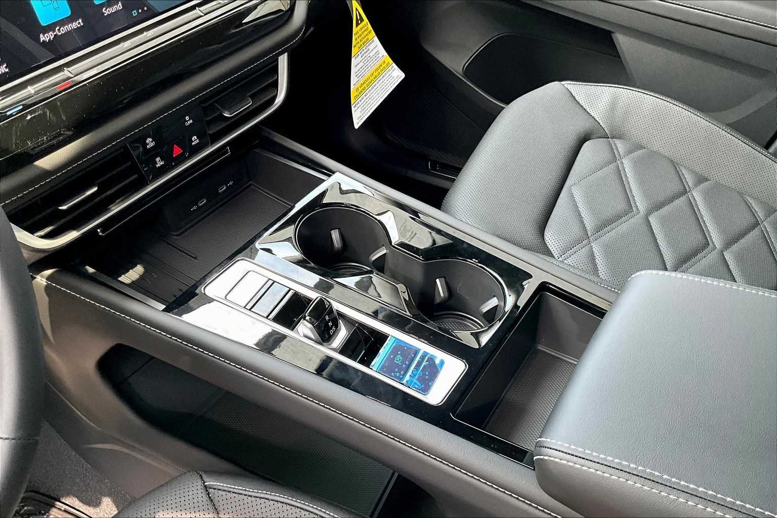 2026 Volkswagen Atlas SE w/Tech - Photo 7