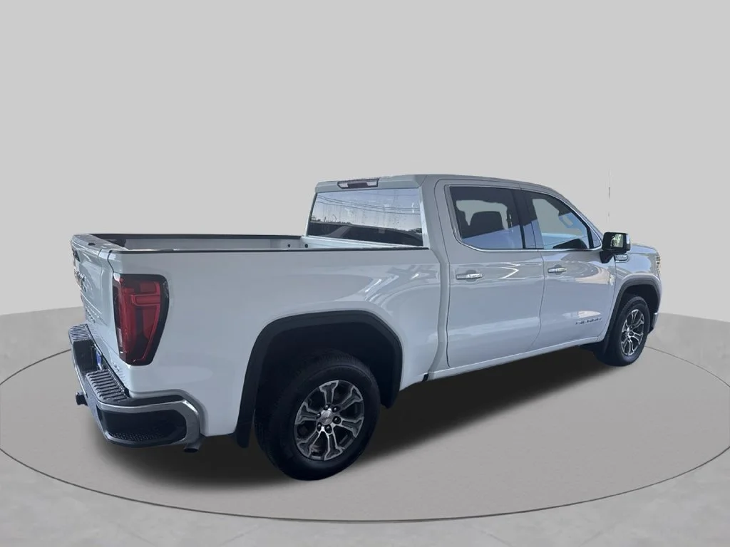 Used 2025 Summit White GMC SLT image 9