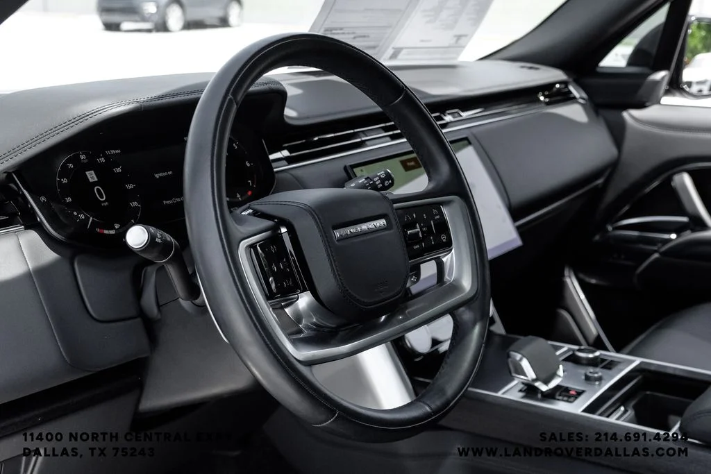Used 2023 Black Land Rover Autobiography image 15