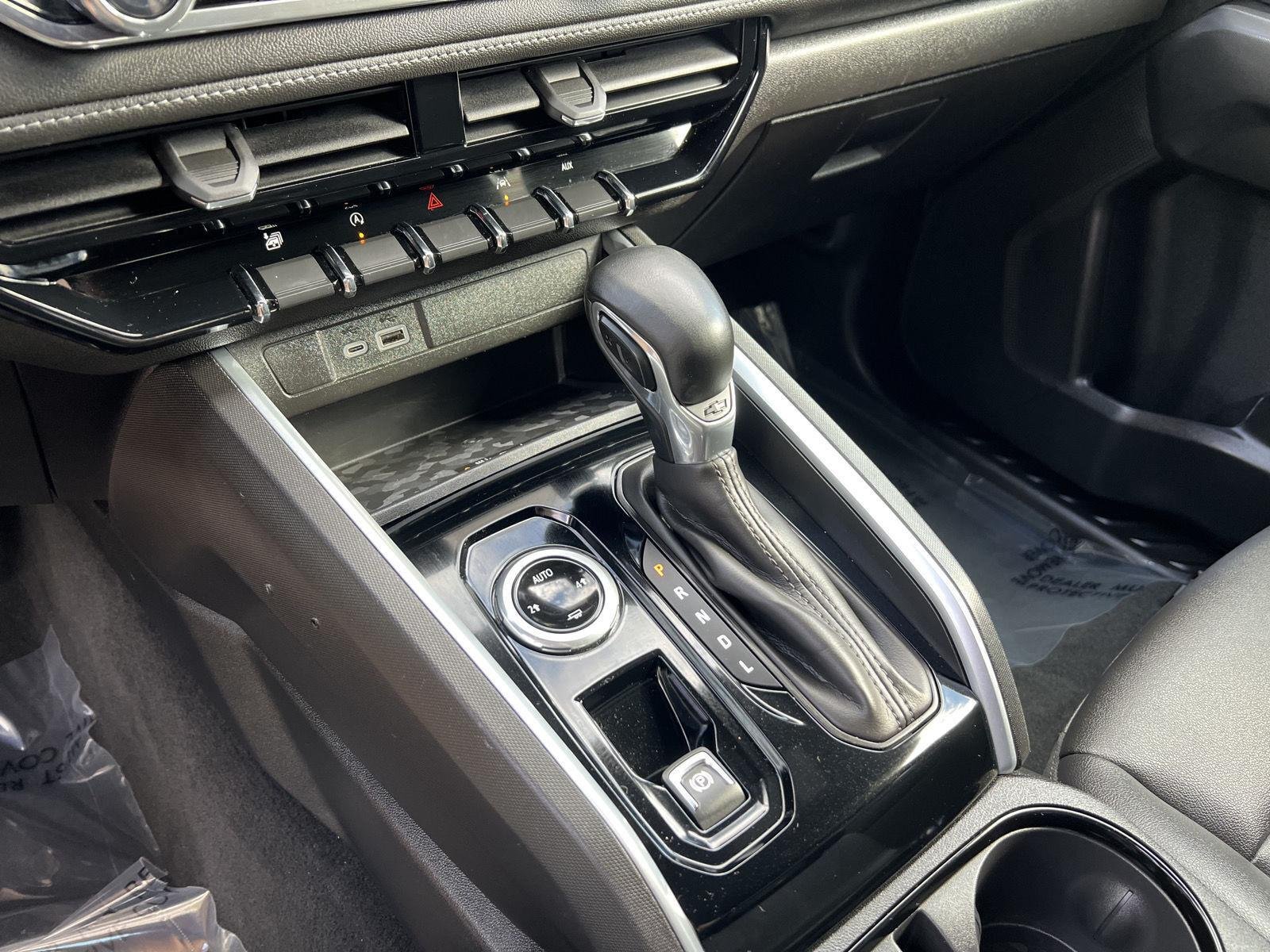 2024 Chevrolet Colorado LT - Photo 29
