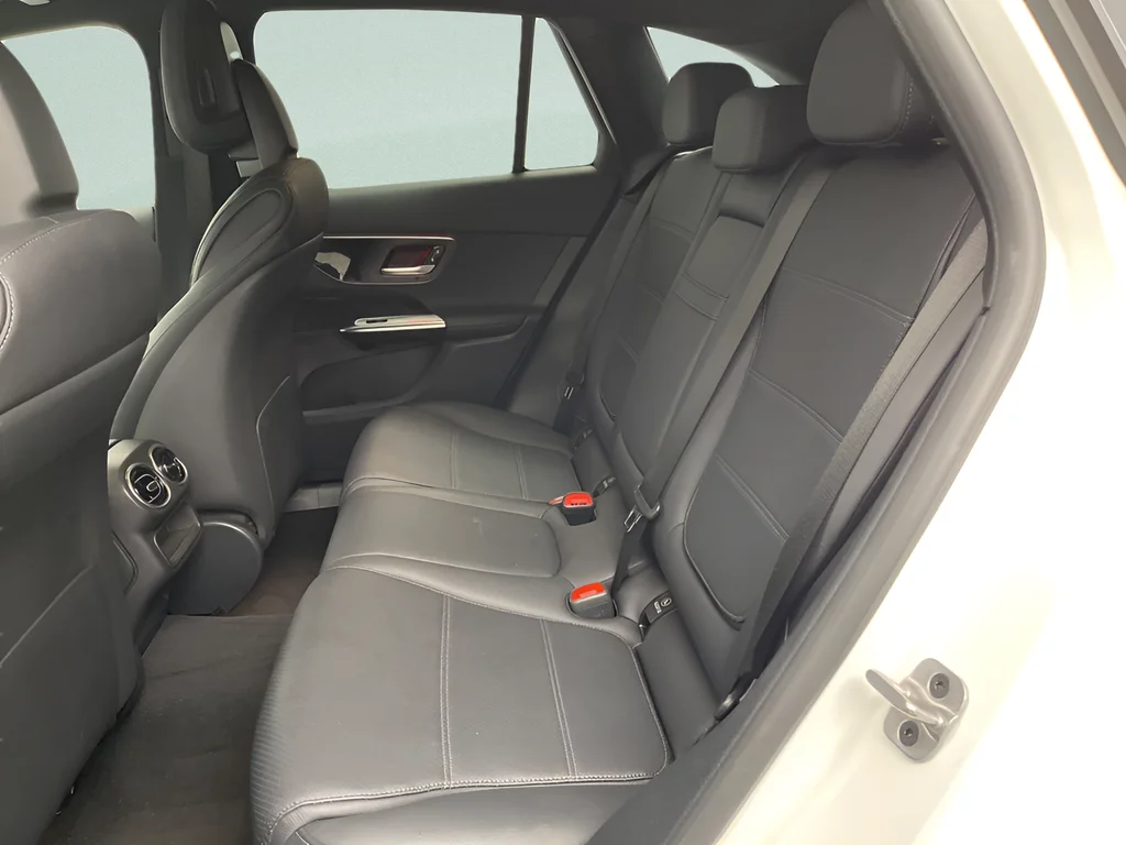 2024 Mercedes-Benz GLC GLC 300 - Photo 23
