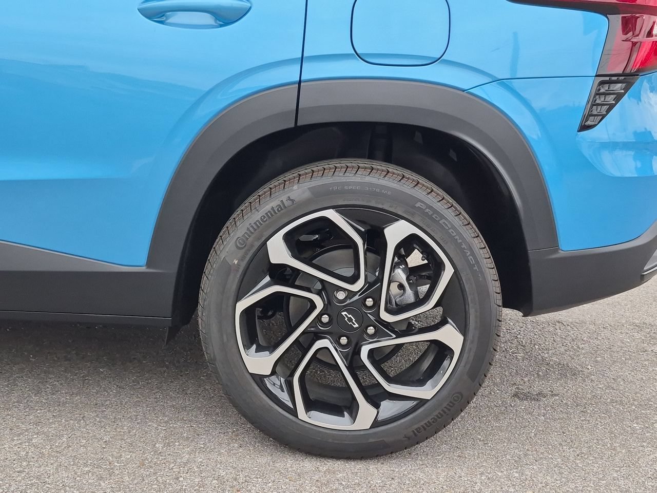 New 2026 Marina Blue Metallic Chevrolet 2RS image 31