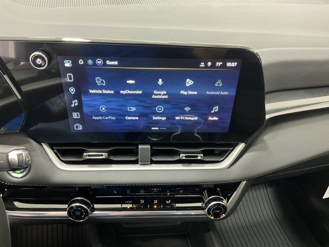 New 2027 Summit White Chevrolet LT image 31
