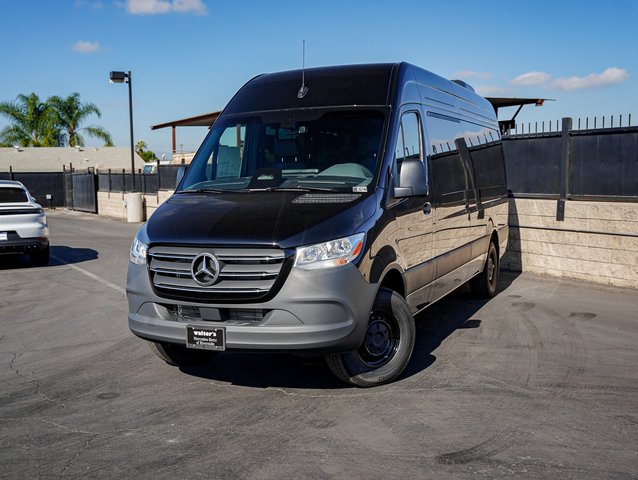 2026 Mercedes-Benz Sprinter Passenger Van 2500 High Roof I4 Diesel 170 RWD