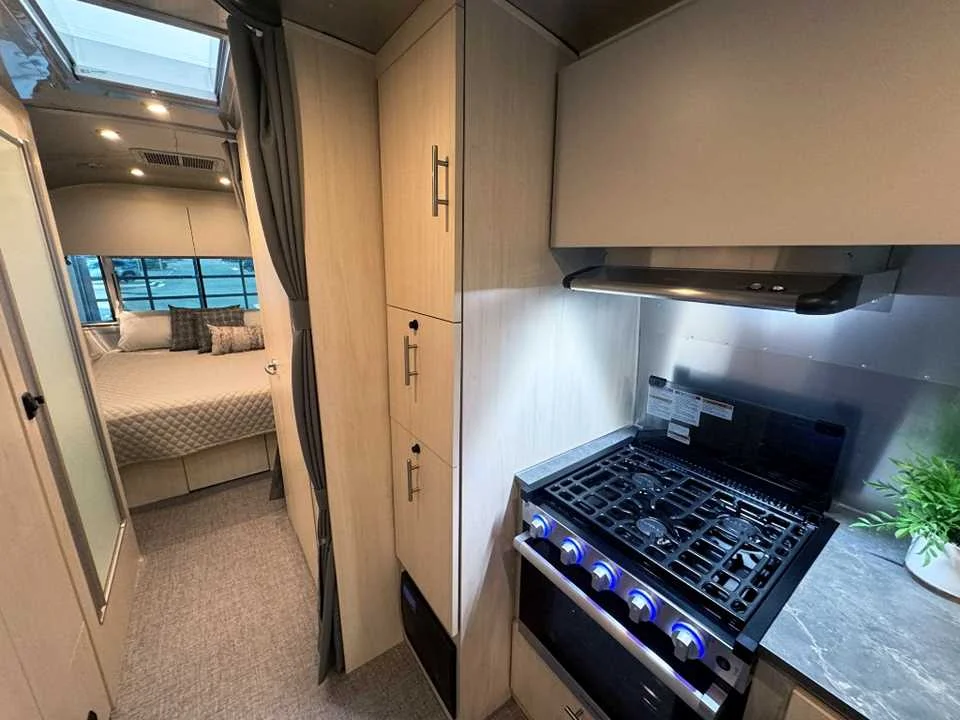 New 2026 SILVER AIRSTREAM  image 25