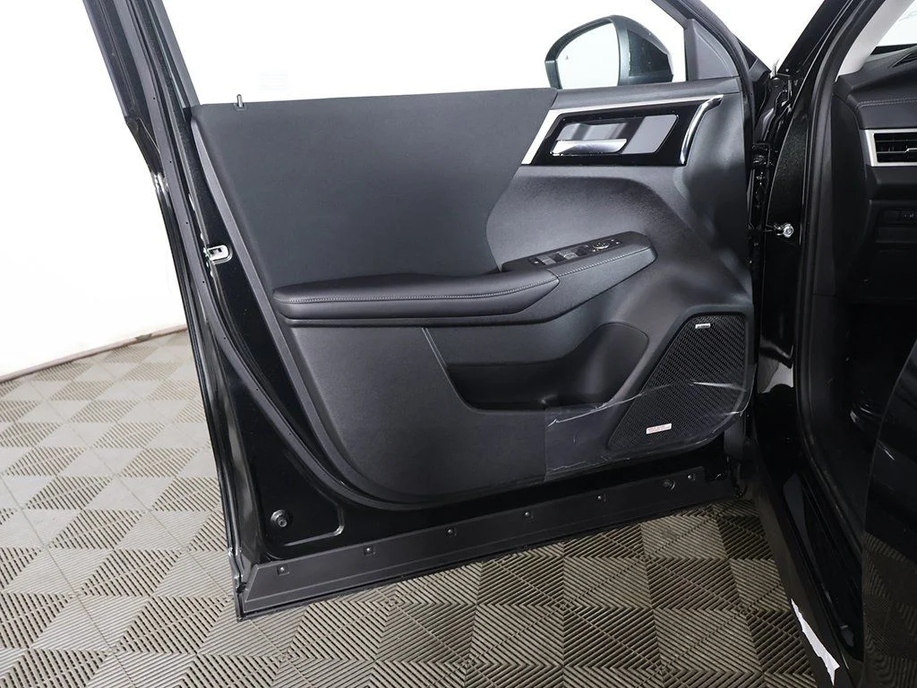 New 2026 Black Mitsubishi ES image 23