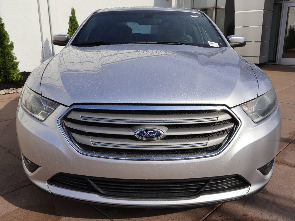 Used 2015 Ford Taurus SEL with VIN 1FAHP2E88FG156754 for sale in Kansas City