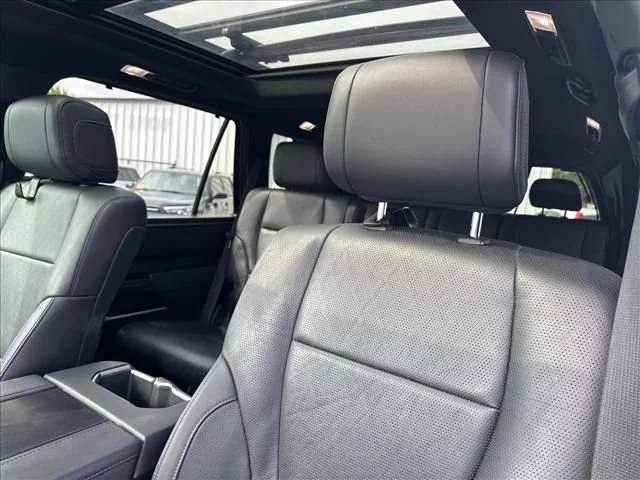 2023 Toyota Sequoia Platinum - Photo 24