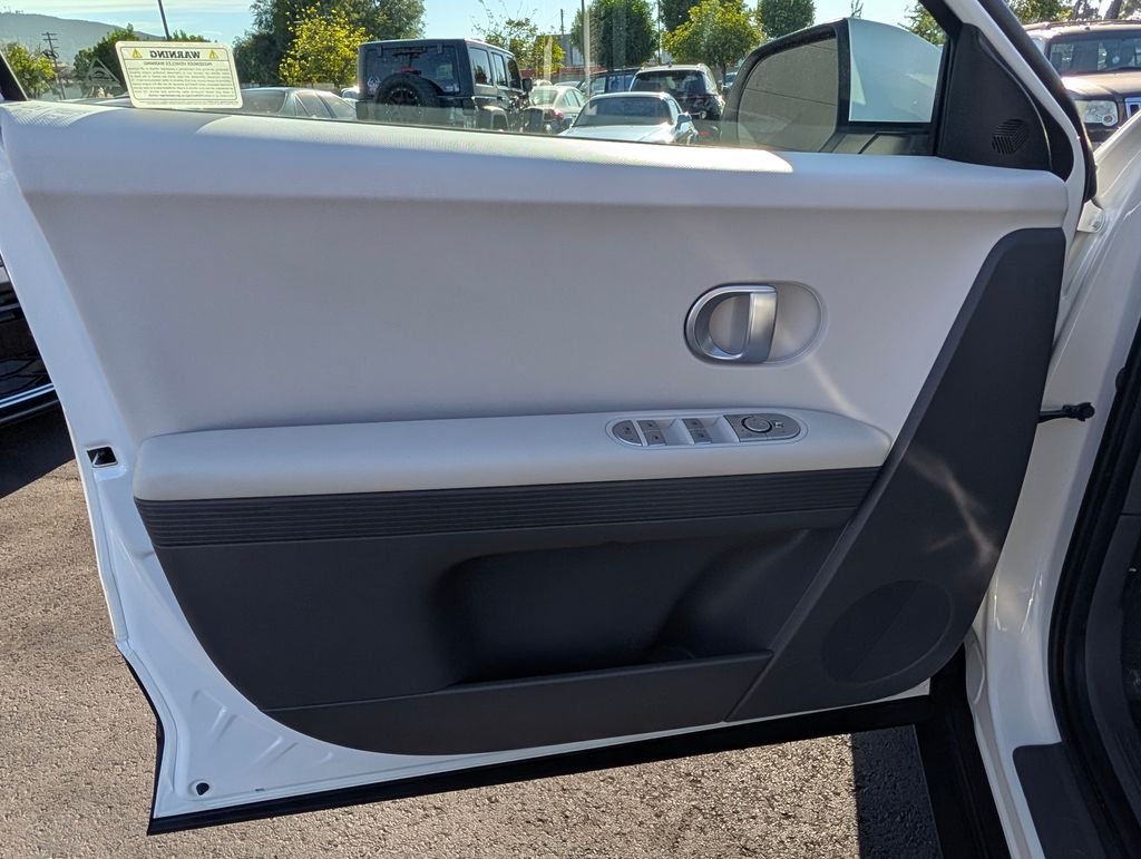 2024 Hyundai IONIQ 5 SEL - Photo 17