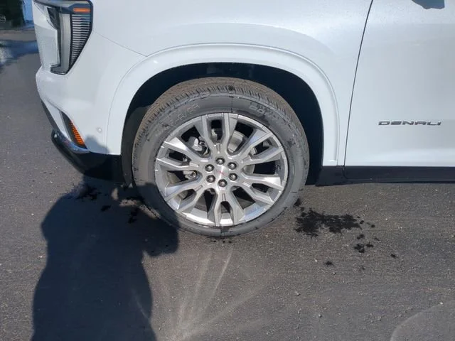 New 2026 Glacier White Tricoat GMC Denali image 30