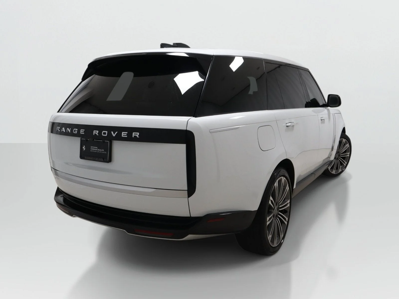 Used 2024 White Land Rover Autobiography image 5