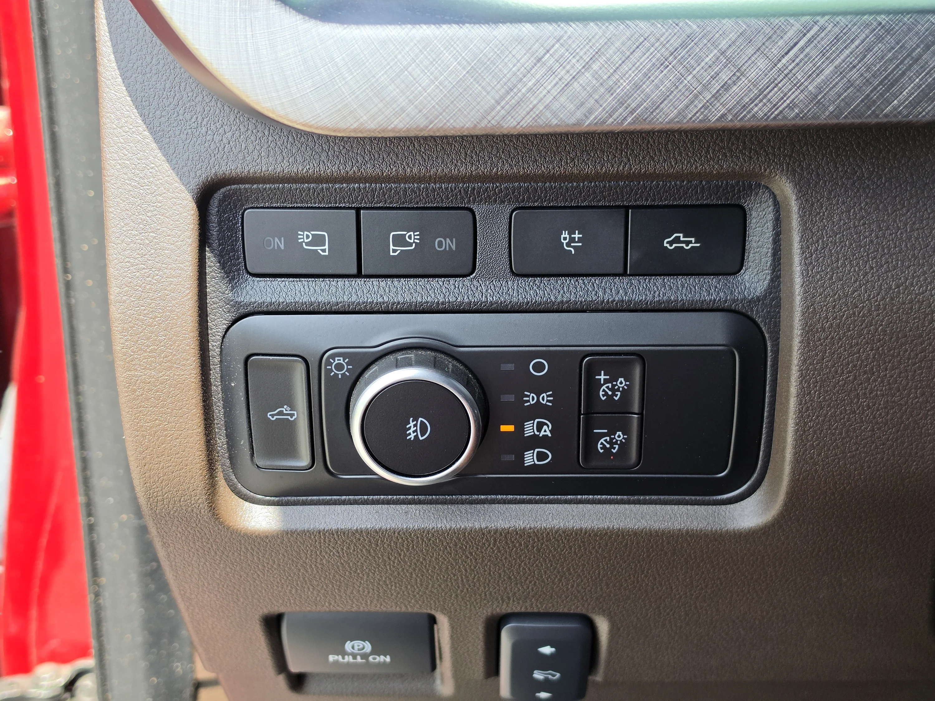 Used 2024 Red Metallic Ford King Ranch image 36