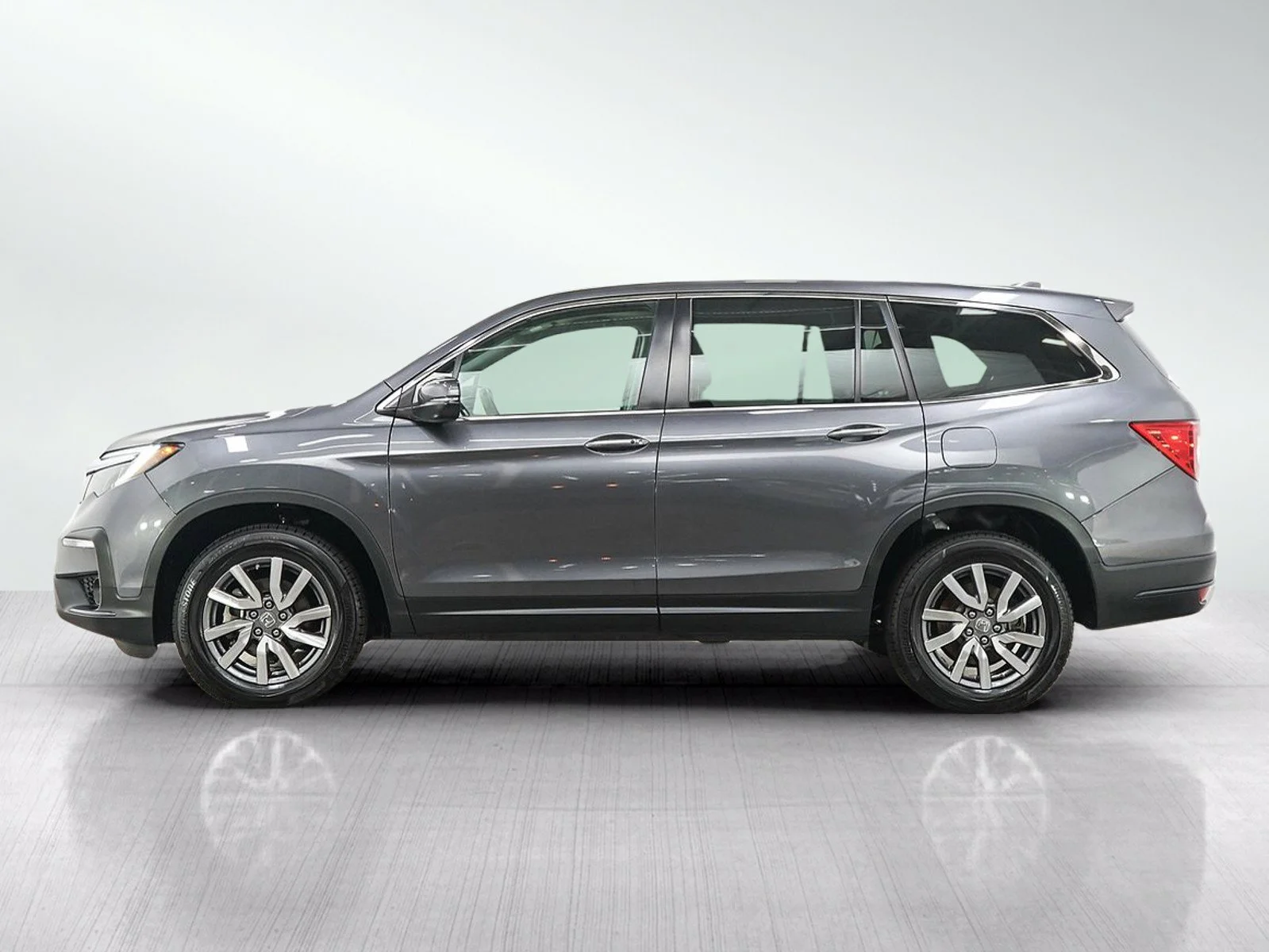 Used 2020 Honda Pilot EX-L with VIN 5FNYF6H51LB038587 for sale in Burnsville, Minnesota