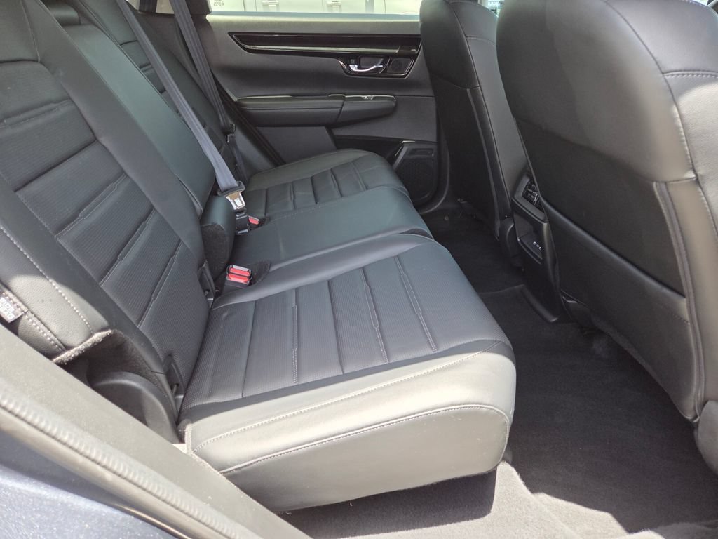 Used 2025 sparkle silver alloy metallic Honda EX-L image 18