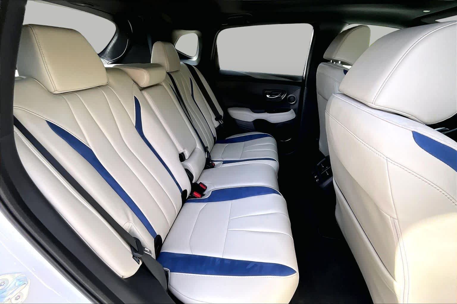 Used 2025 Platinum White Pearl Acura w/A-Spec Package image 20