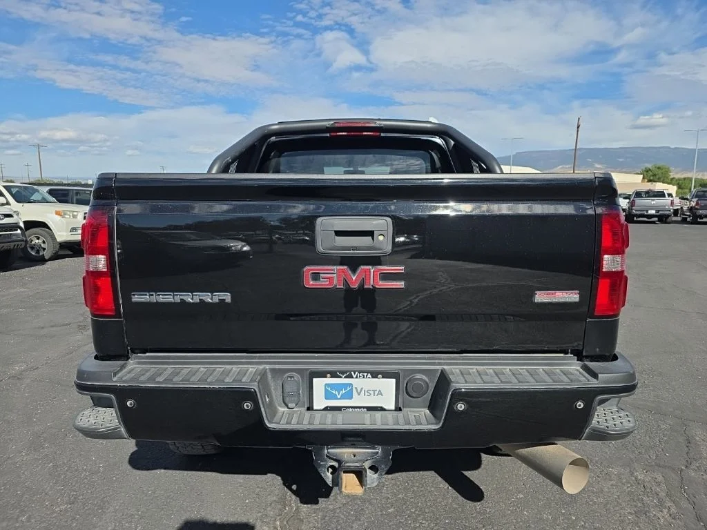 Used 2019 Black GMC SLT image 8