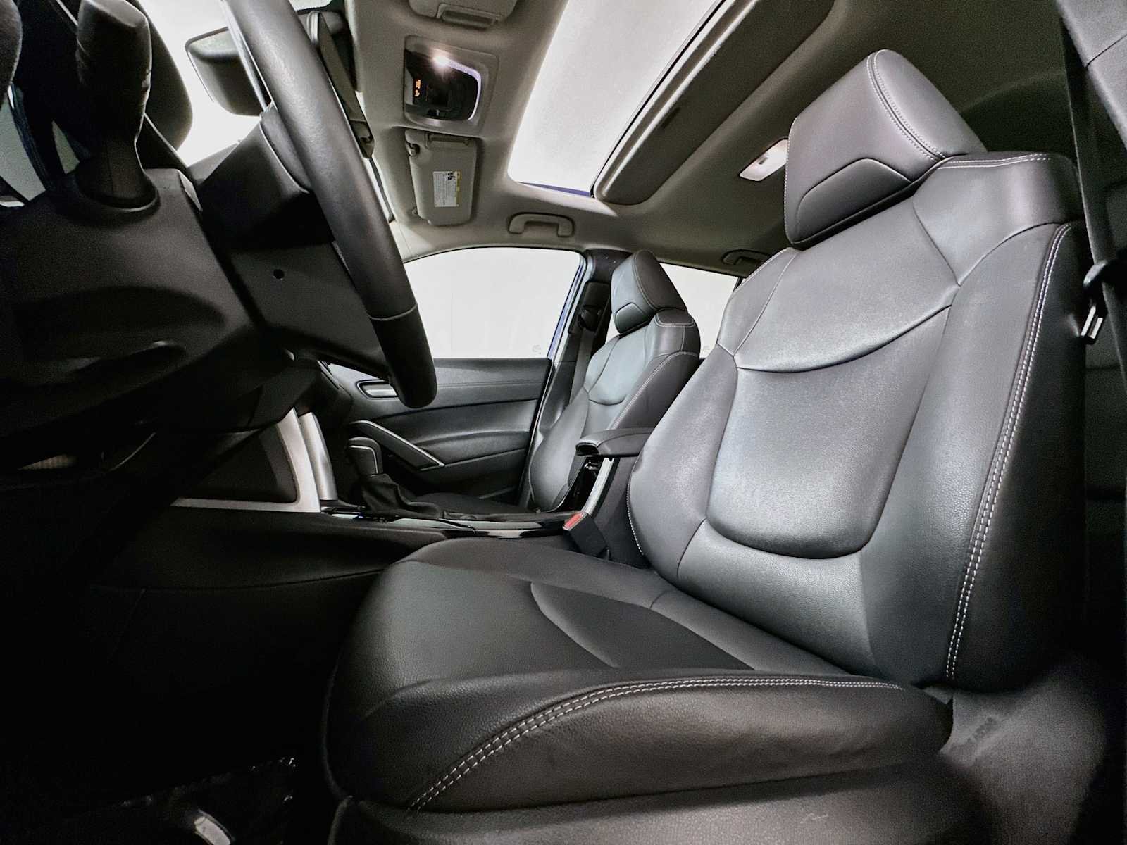 Used 2022 Blue Crush Metallic Toyota XLE image 18