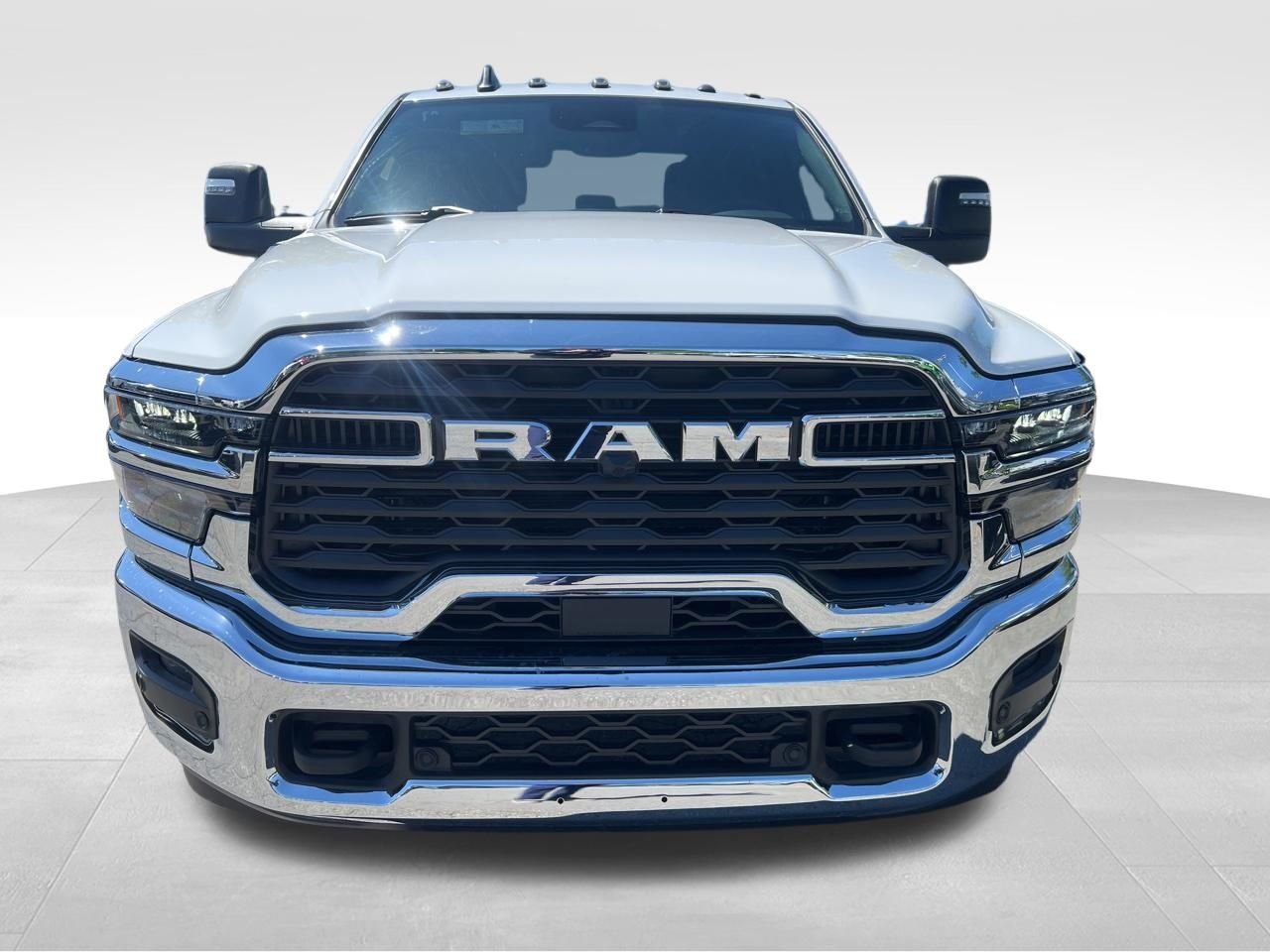 New 2026 Bright White Clear-Coat Exterior Paint RAM Big Horn image 9