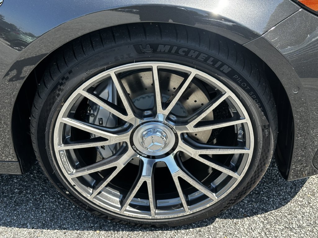 New 2027 Graphite Grey Metallic Mercedes-Benz AMG® E 53 E image 53