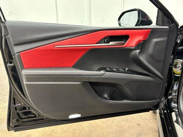 Used 2025 MIDNIGHT BLACK METALLIC Toyota  image 17