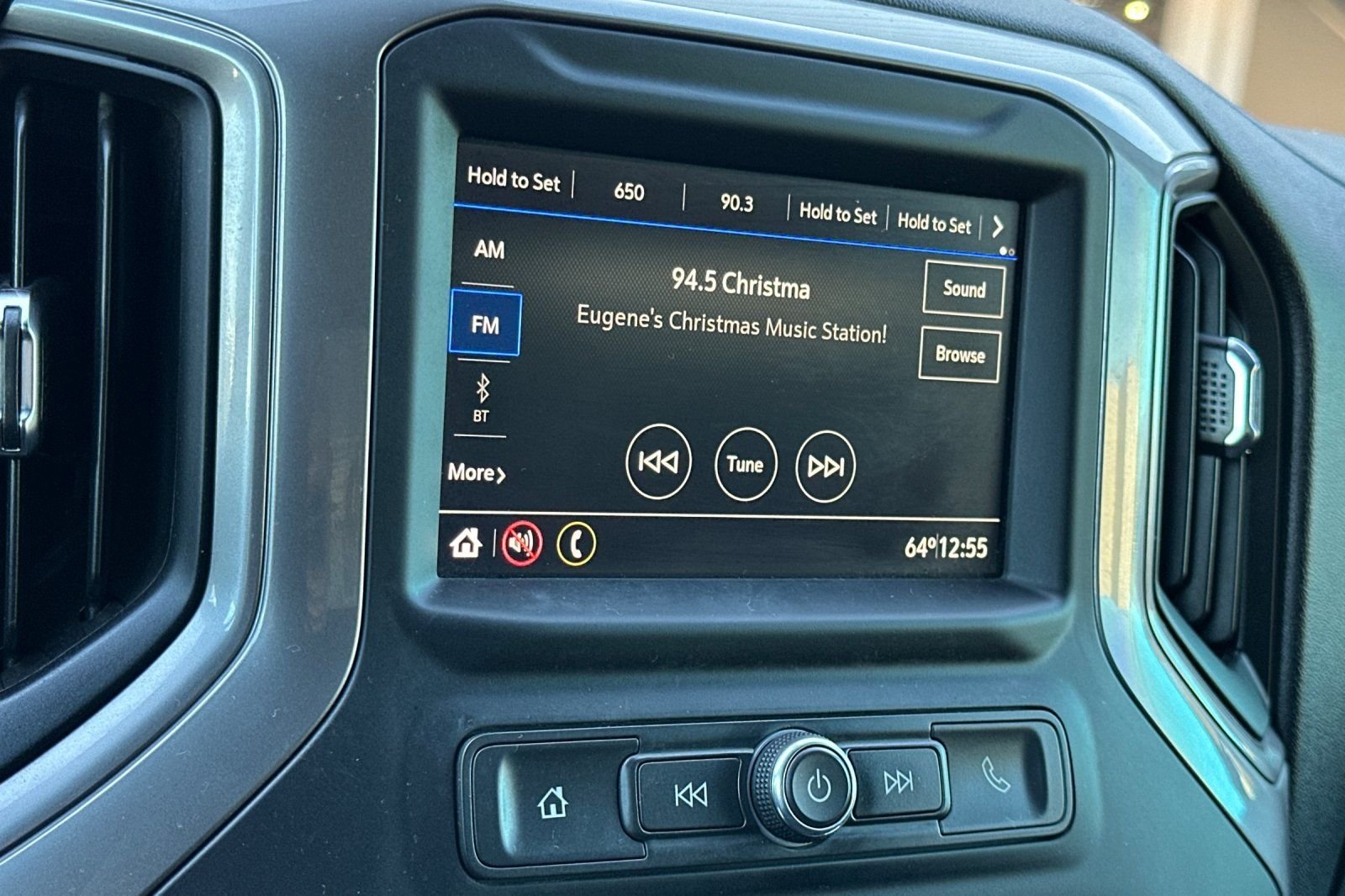 Used 2022 White GMC Pro image 19