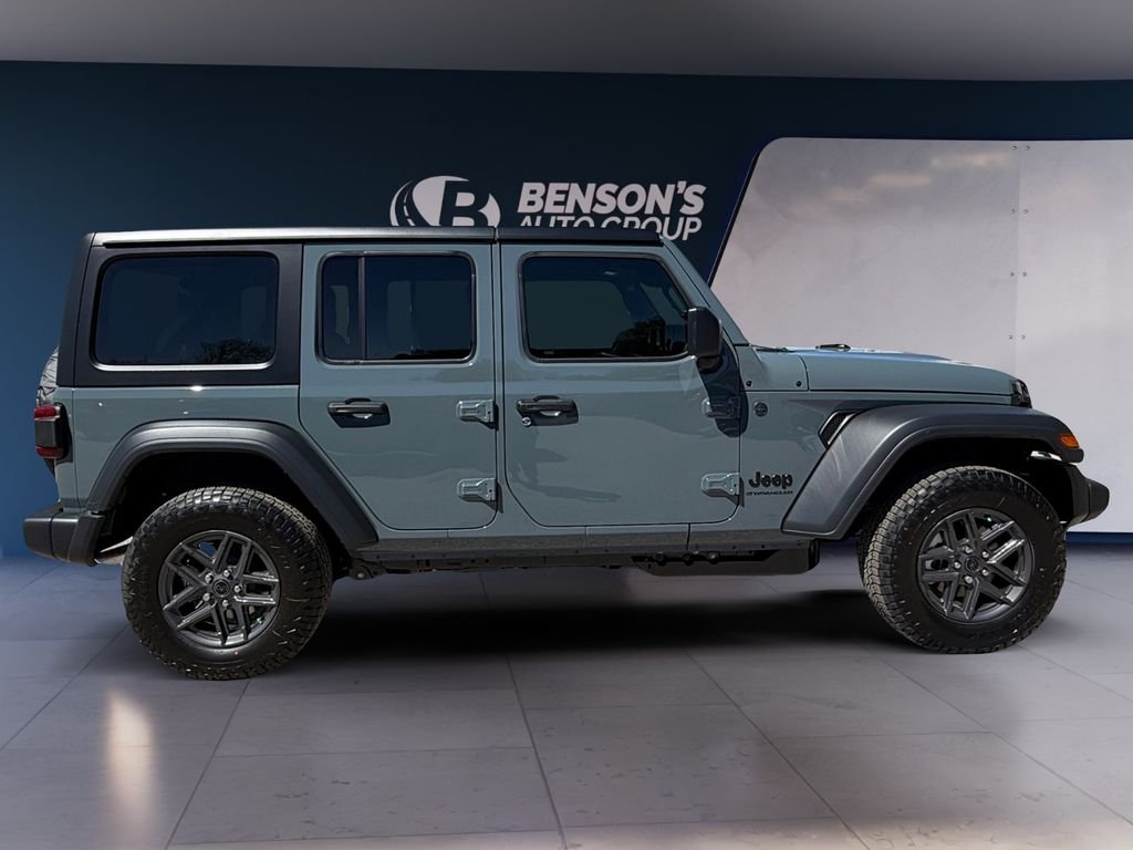 New 2026 Anvil Clear-Coat Exterior Paint Jeep Sport S image 6