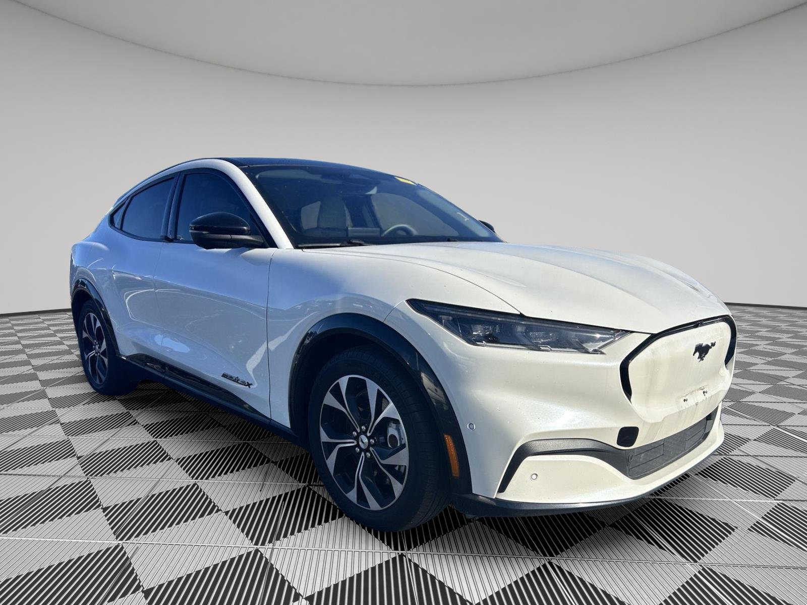 2022 Ford Mustang Mach-E Premium AWD