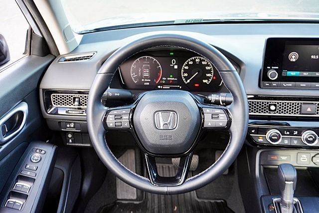 Used 2024  Honda EX image 28