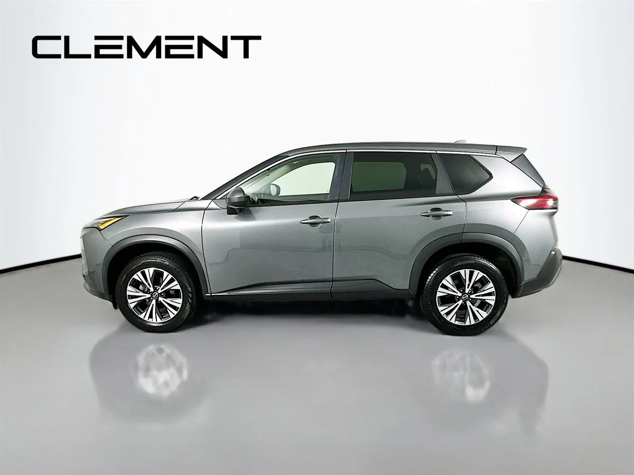 Certified Used 2023 Gun Metallic Nissan SV image 6