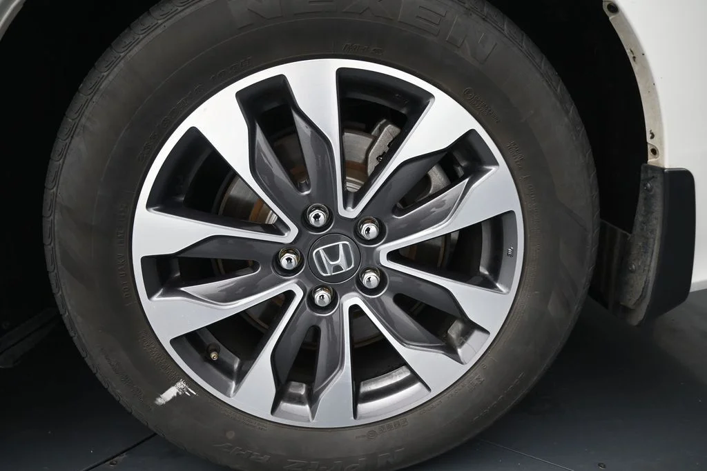 Used 2022  Honda EX-L image 14