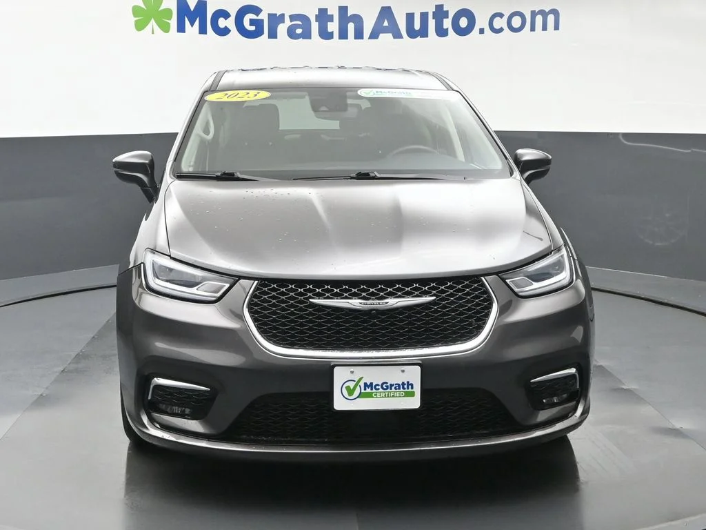Certified Used 2023 Gray Chrysler Touring L image 5
