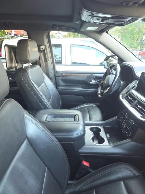 Used 2021 Black Chevrolet High Country image 5